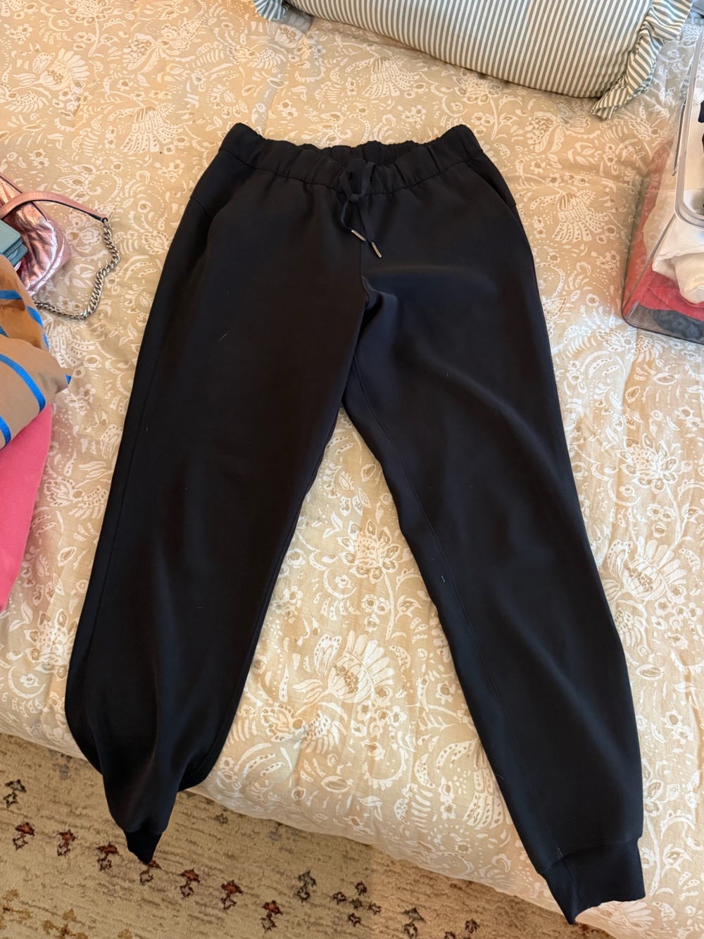 lululemon athletica women’s Black joggers